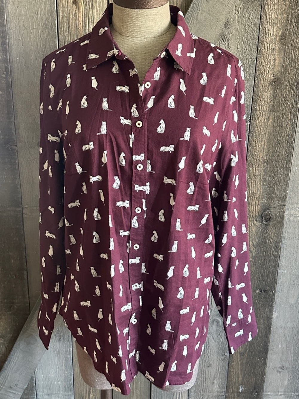 Talbots Novelty Cat Print Button Up Shirt Burgundy Cotton Long Sleeve Blouse Med